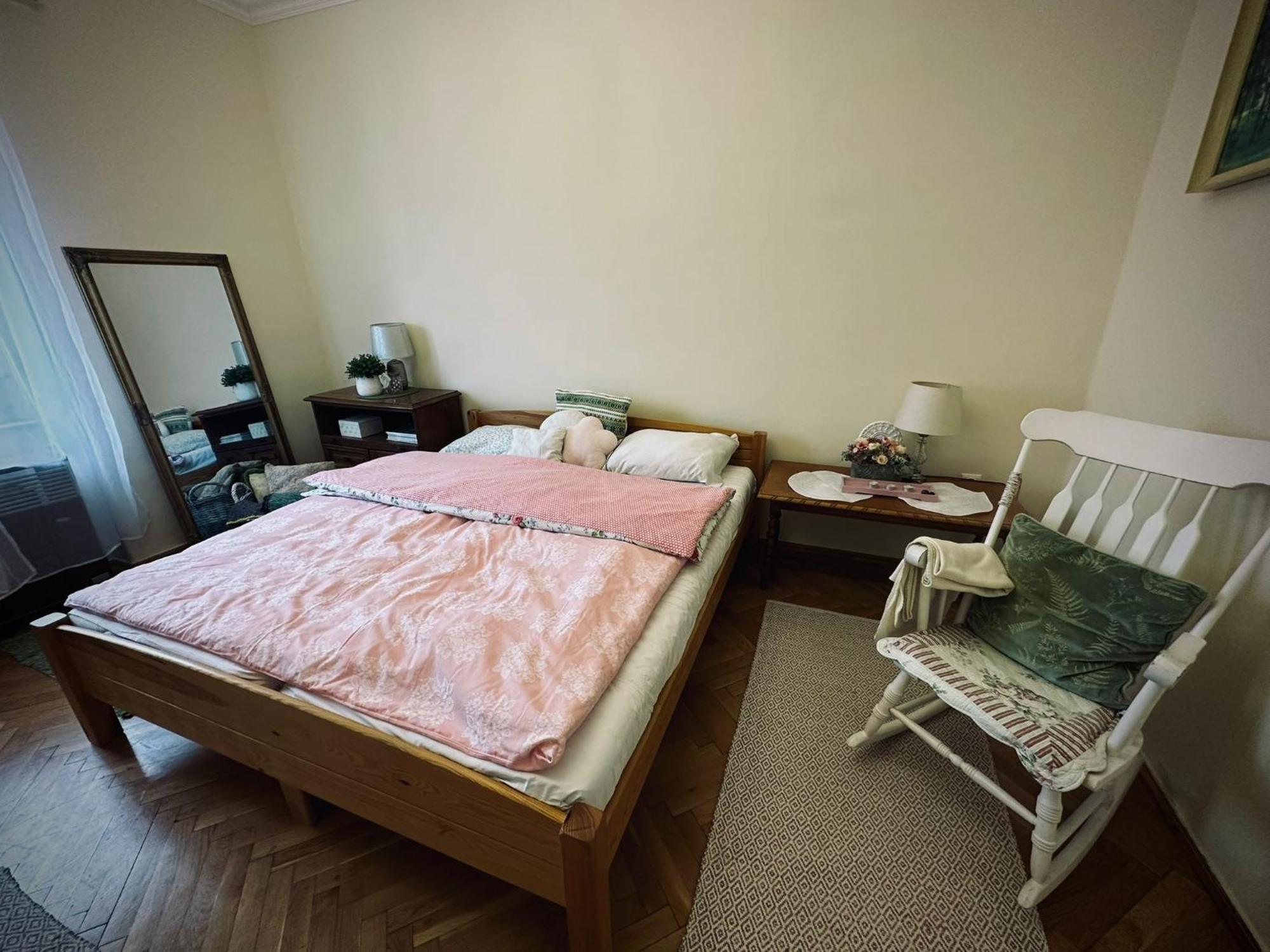 Taban Apartman Pécs Kültér fotó